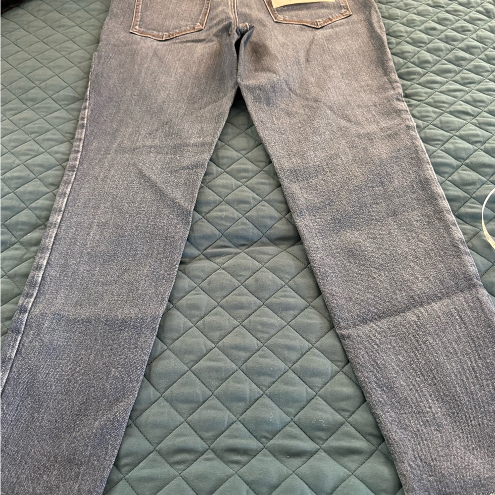 Good American Jeans - Picture 7 of 7
